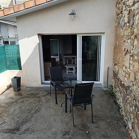 Au Puits D Antan Vila Guîtres Exterior foto